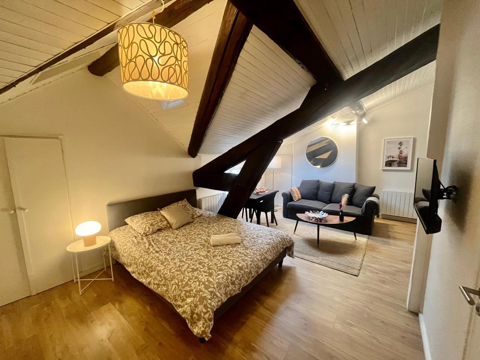Suite Polka Lyon Exterior photo